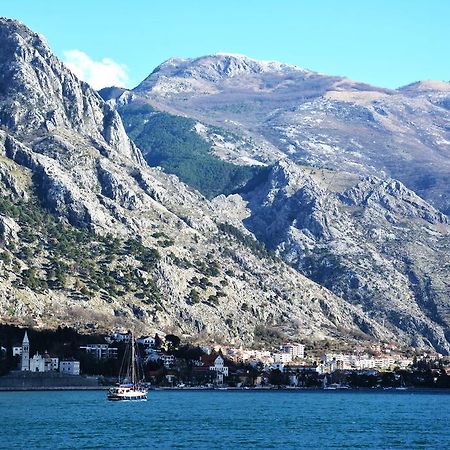 Apartments Tre Sorelle Kotor Buitenkant foto