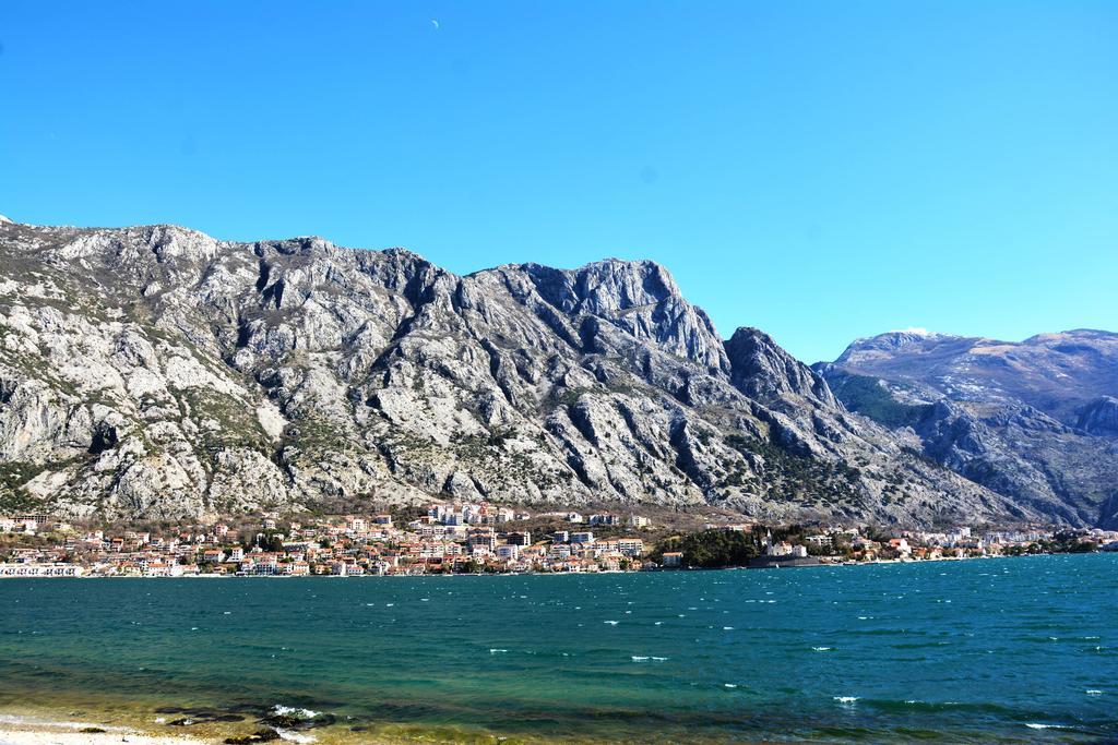 Apartments Tre Sorelle Kotor Buitenkant foto